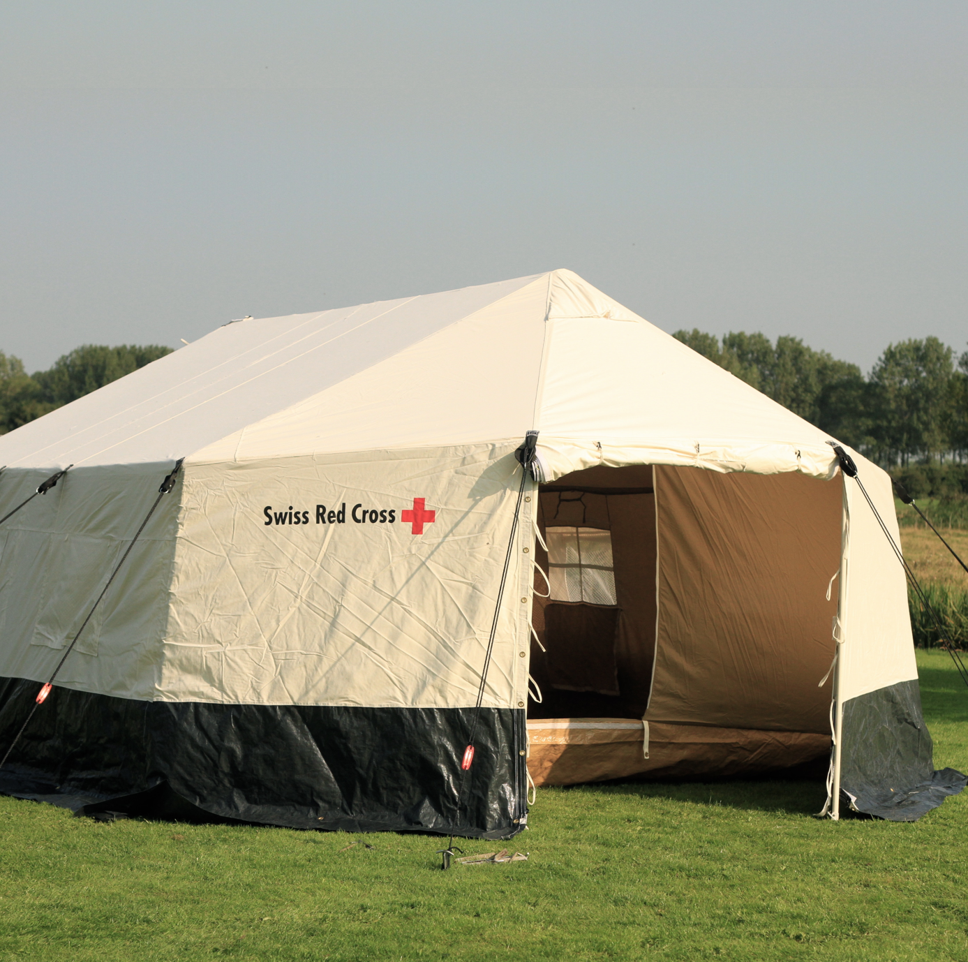 stad Whirlpool Overstijgen Family Frame Tent - UNHCR/ICRC/IFRC Standard - Double fold - Alpinter